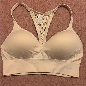 ✨ 2/$16✨ New Balance sports bra